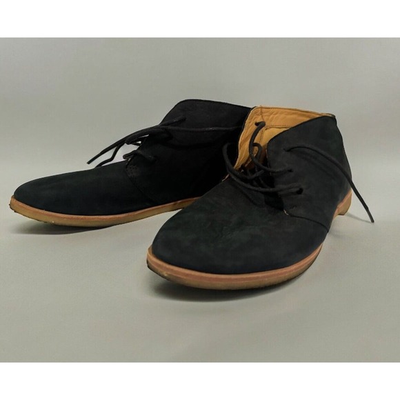Clarks Shoes - Women’s Clarks Original Chucka Boot Size 7 Navy Blue Bootie Low Classic Shoe